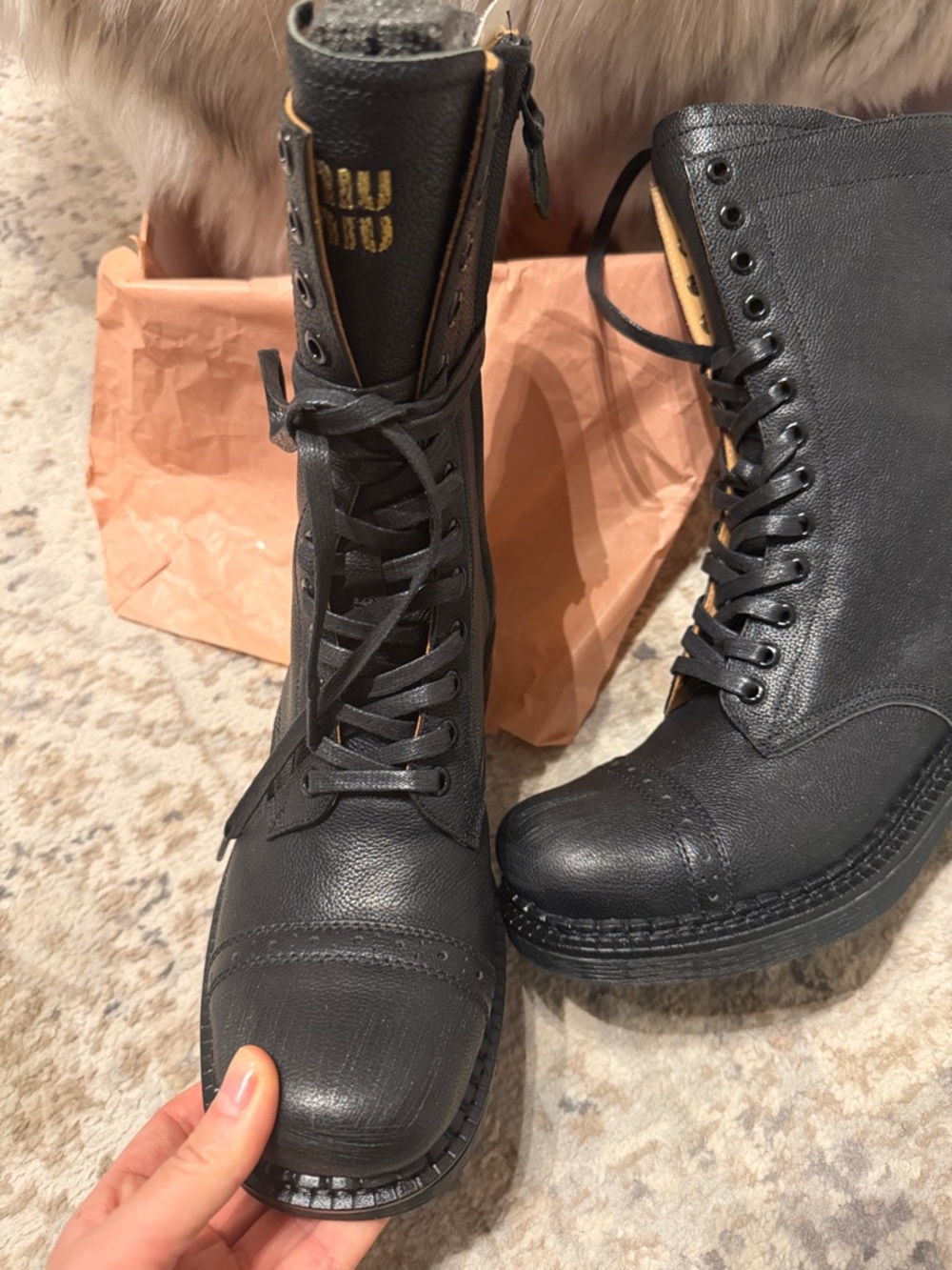 Black Leather Lace-Up Ankle Boots
Size 25.5 cm